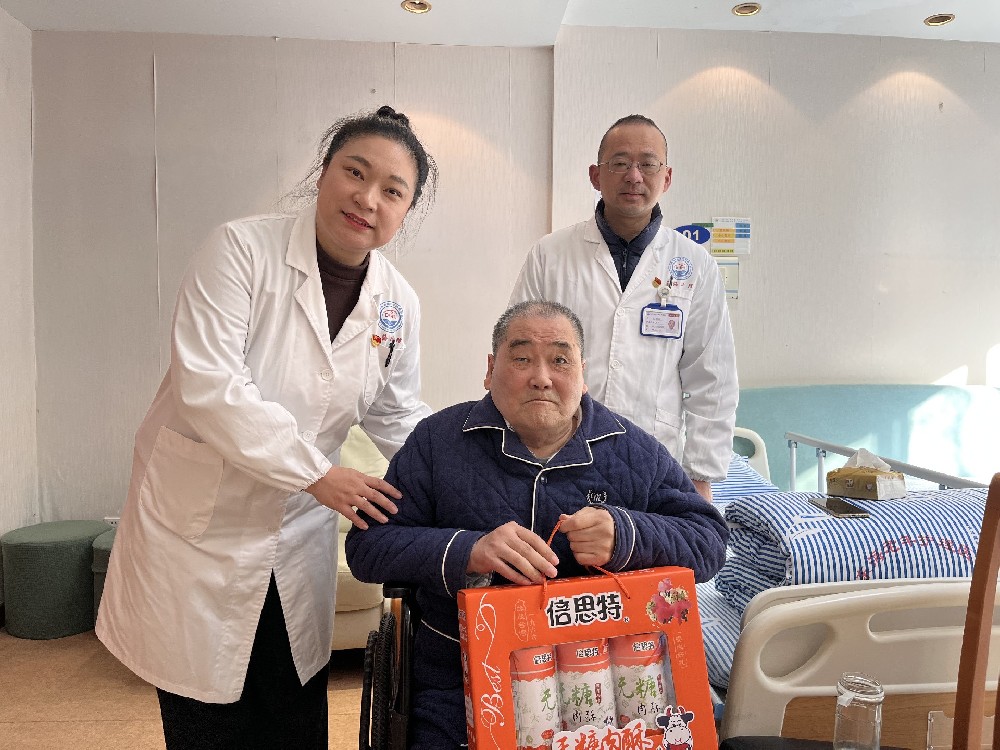 东海温度 “迎春慰问送温暖，党情满溢暖人心”