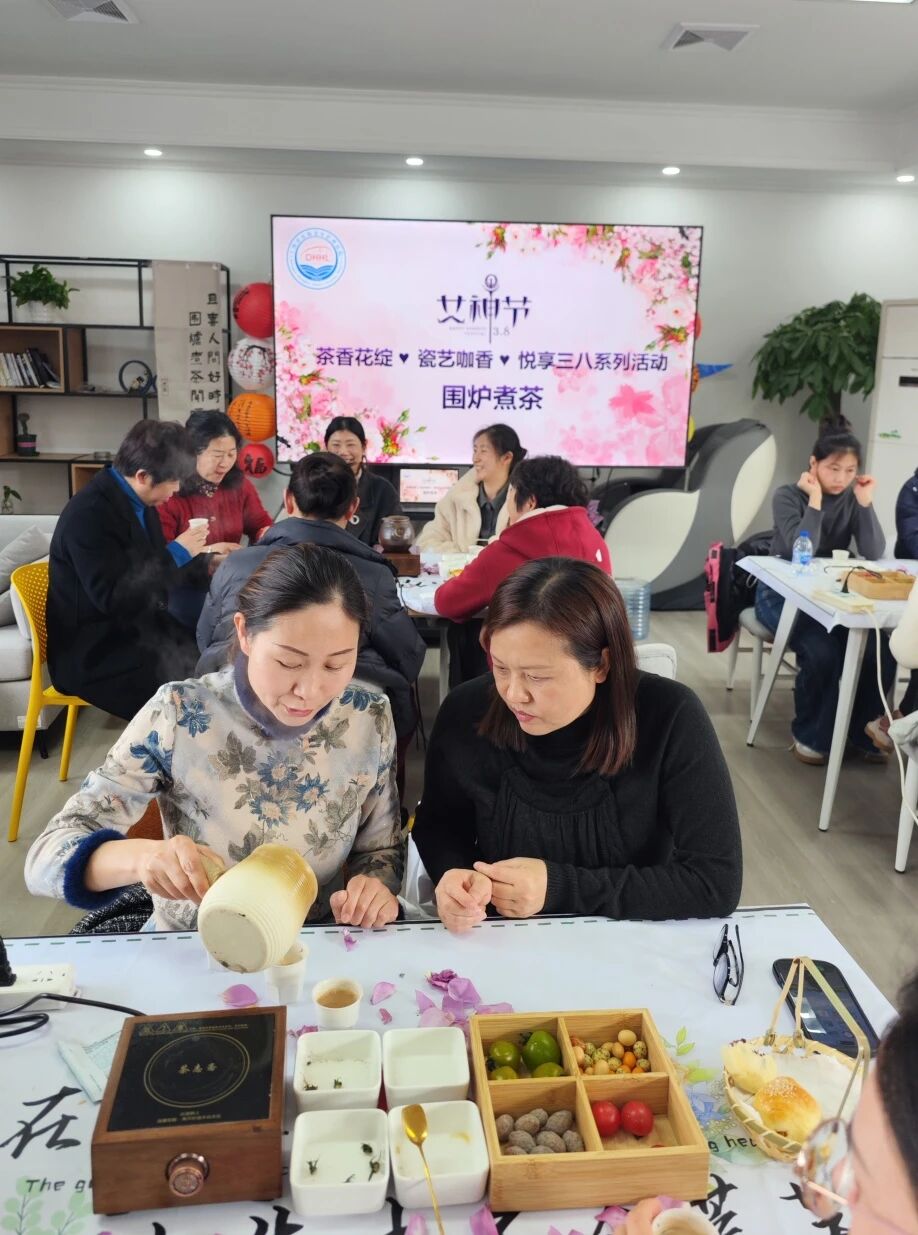 1762133932145964.jpg 27b41085e0934e1983605fc31385f4d3.jpg