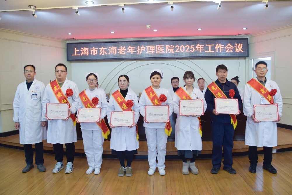 “典”亮身边，与光同“型”丨医院2024年度先进标兵事迹展（六）