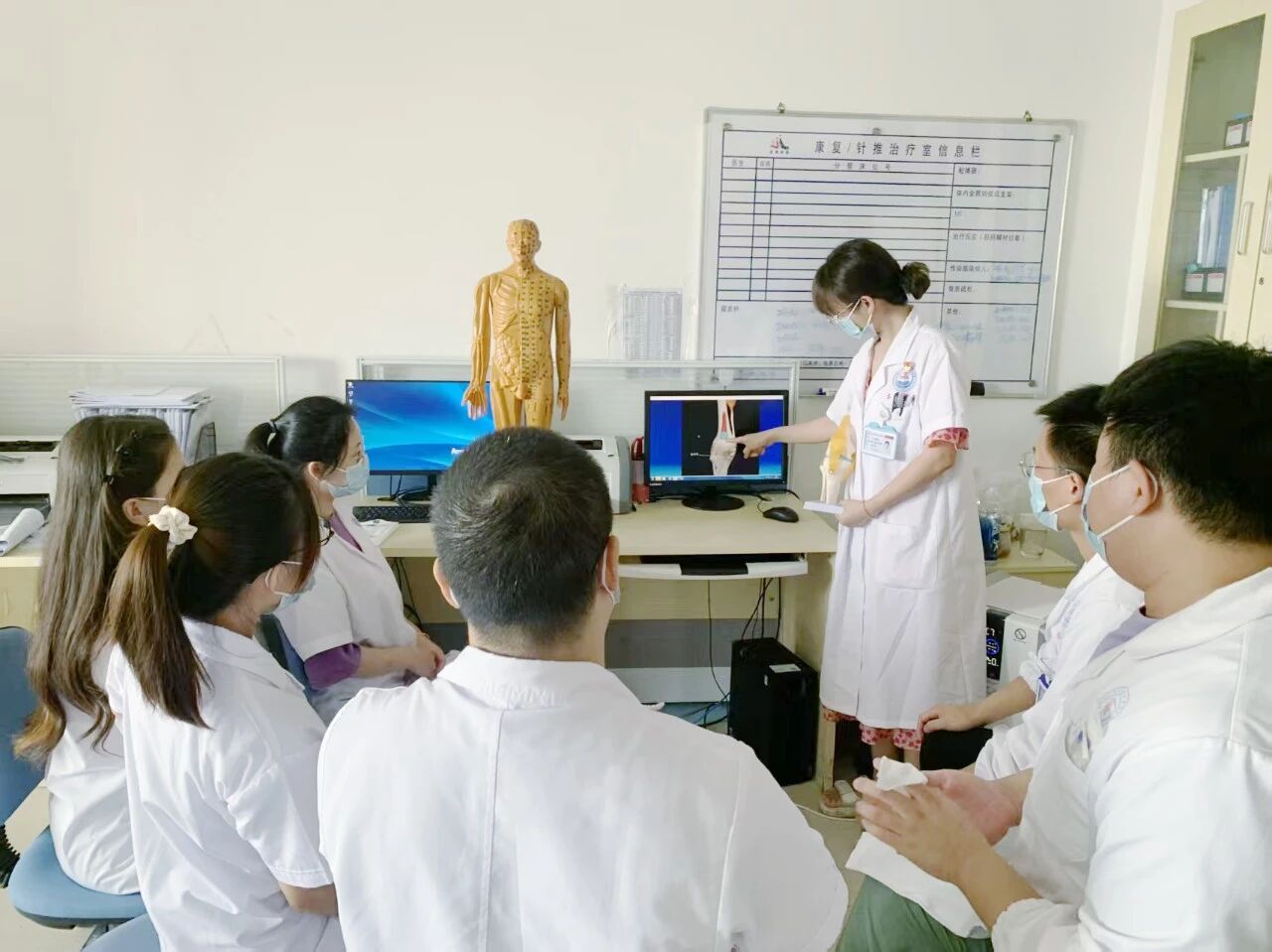 1762216434729377.jpg 14de2a169af2d2335ac6b15701ef751c.jpg