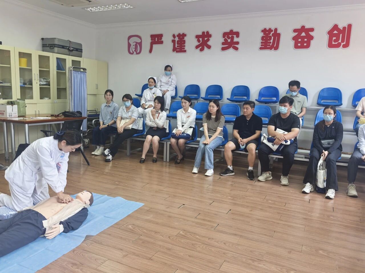 1763771368185425.jpg 74fd8c63e37859a1872a4f4861152452.jpg